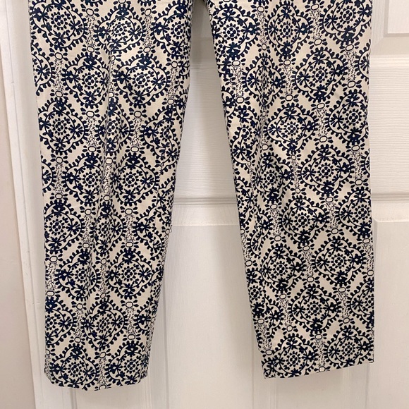 LOFT Like New Cream and Black Patterned Marisa Riviera Cropped Pant - Picture 5 of 7